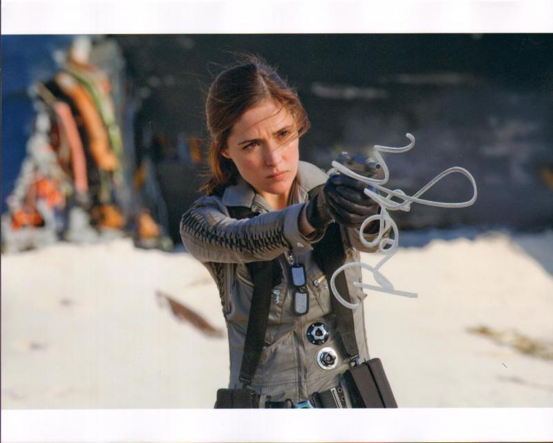 Rose Byrne.jpg